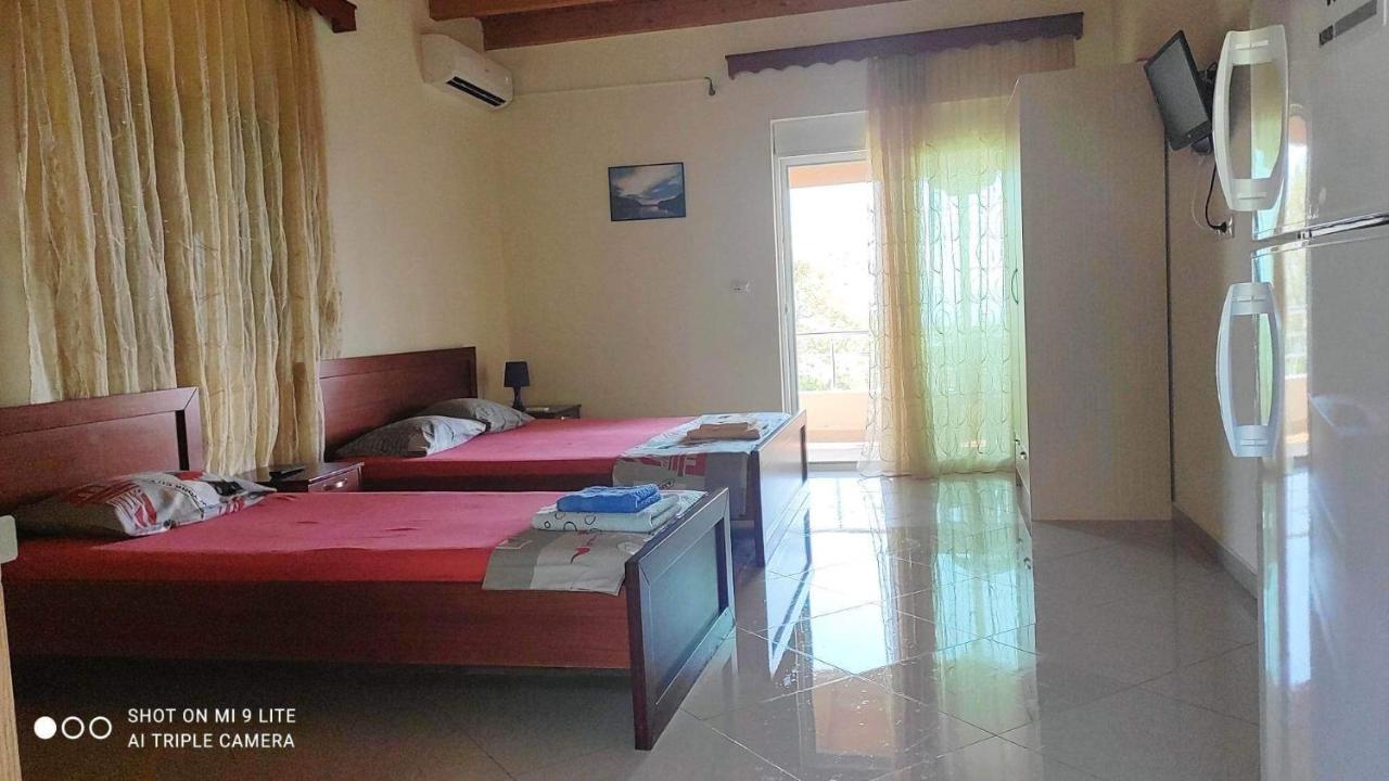 Vasil Rooms Lukovë Buitenkant foto